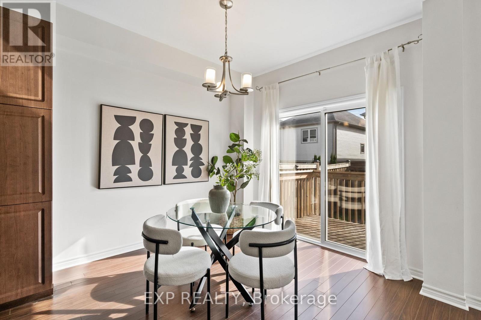 12 Mantz Crescent, Whitby, Ontario  L1R 0L3 - Photo 11 - E13487374