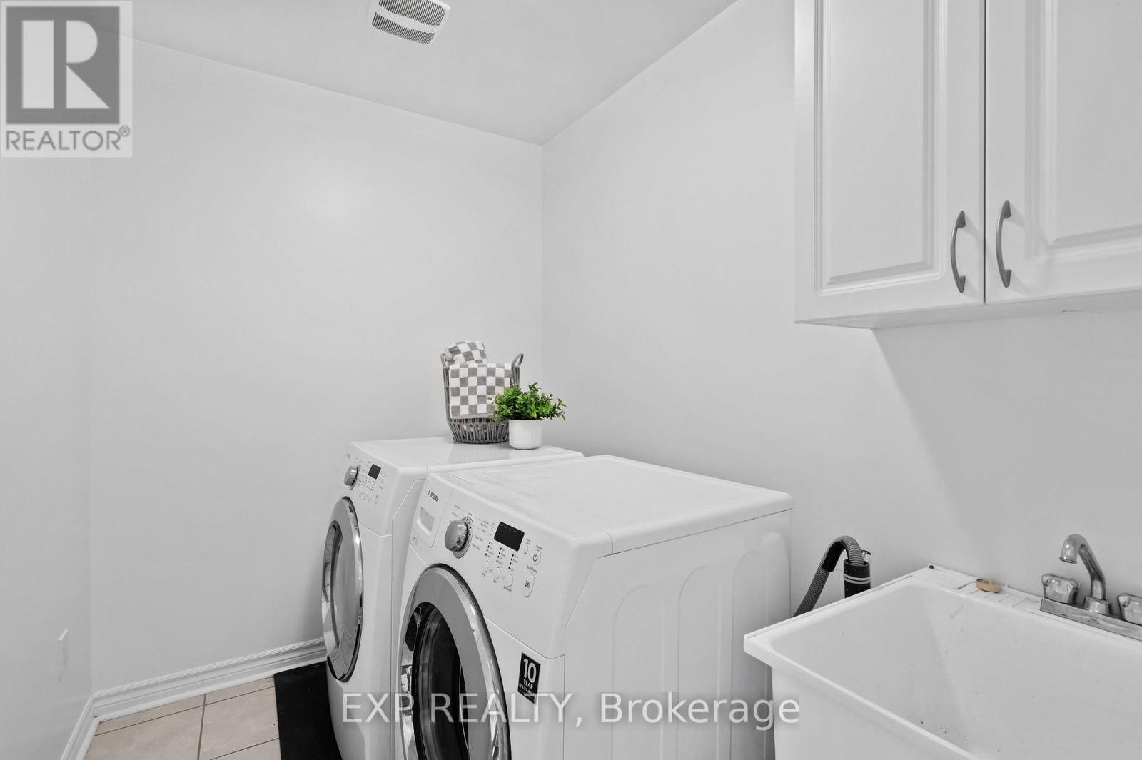 12 Mantz Crescent, Whitby, Ontario  L1R 0L3 - Photo 33 - E13487374