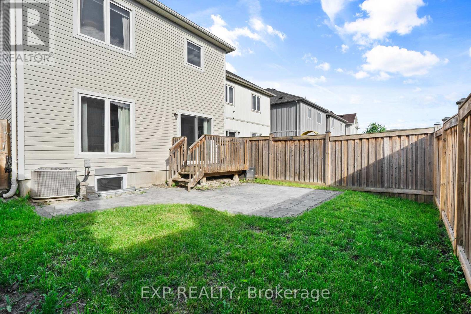 12 Mantz Crescent, Whitby, Ontario  L1R 0L3 - Photo 47 - E13487374