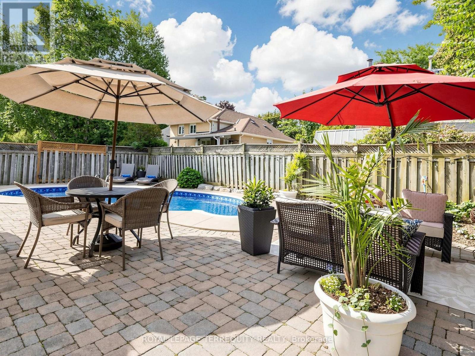 12 Maplewood Drive, Whitby, Ontario  L1N 7A5 - Photo 23 - E13487424