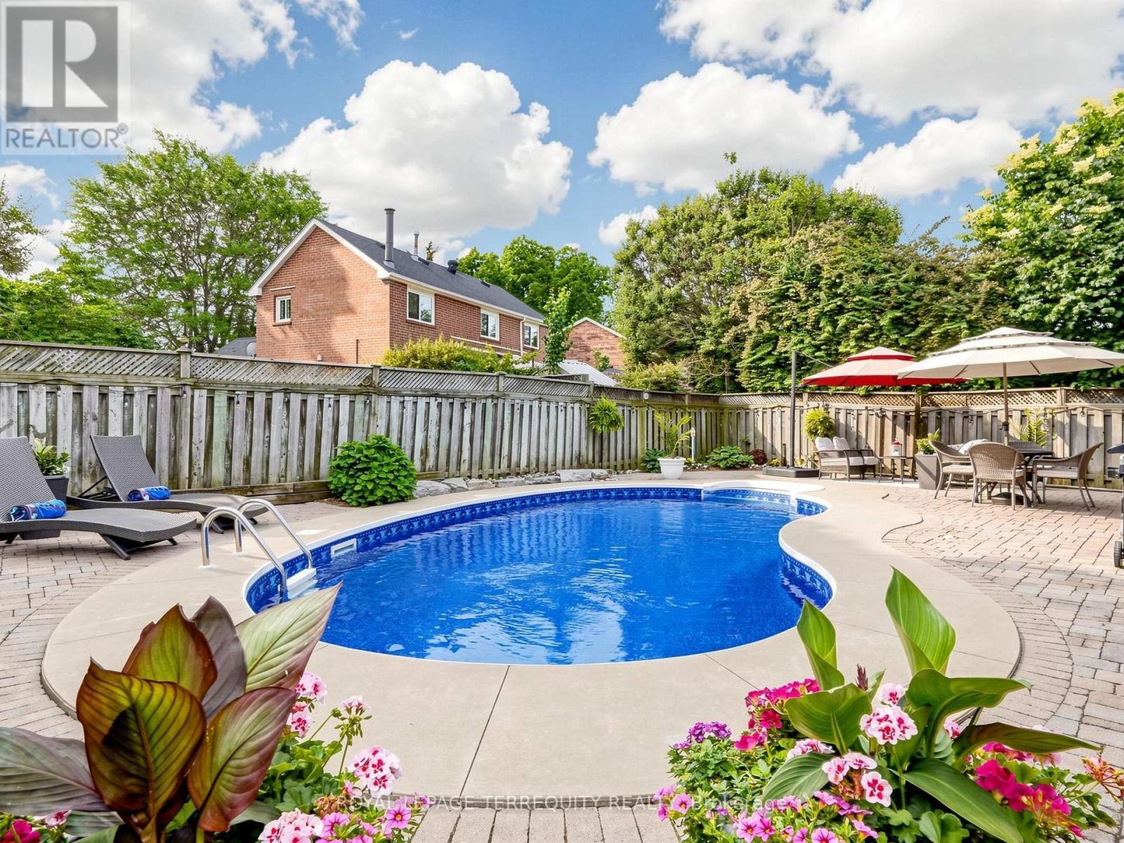 12 Maplewood Drive, Whitby, Ontario  L1N 7A5 - Photo 26 - E13487424