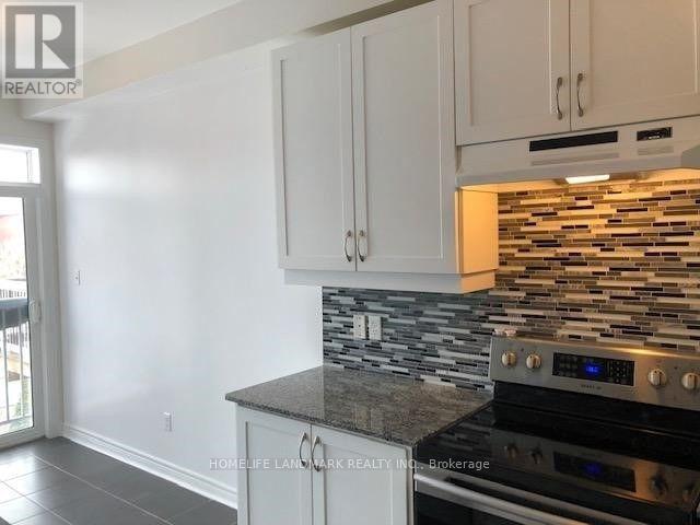 37 Napanee Street, Richmond Hill, Ontario  L4E 0X3 - Photo 8 - N13487272