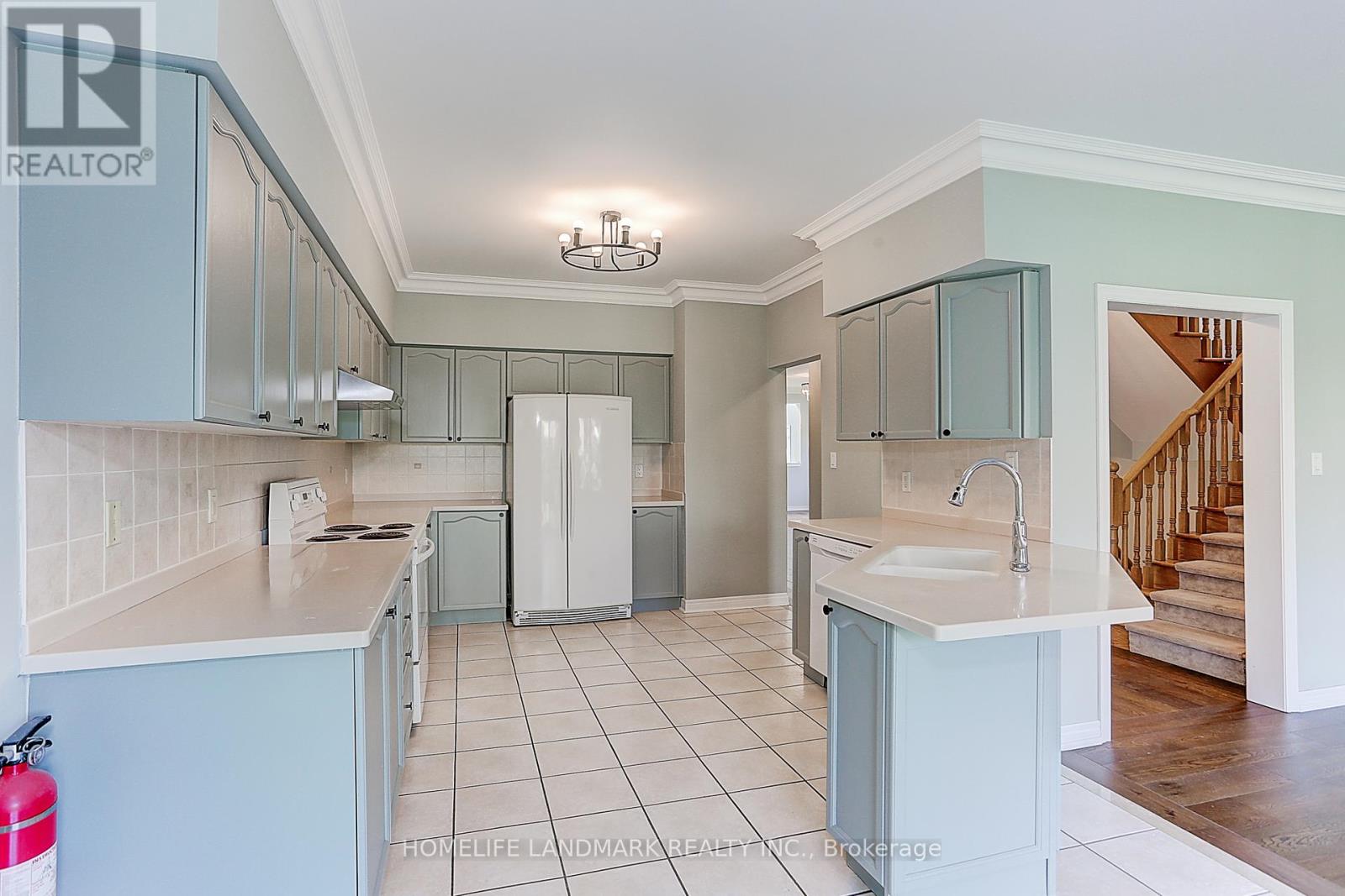 88 Elmrill Road, Markham, Ontario  L6C 2P6 - Photo 11 - N13487314