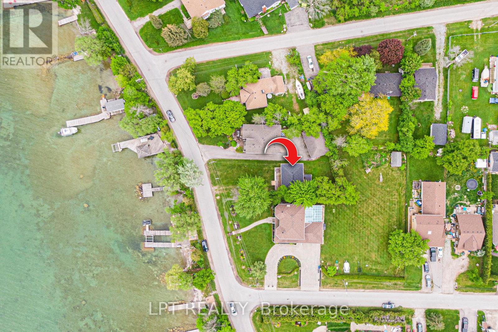 17 Lake Drive E, Georgina, Ontario  L4P 3E9 - Photo 10 - N13487358