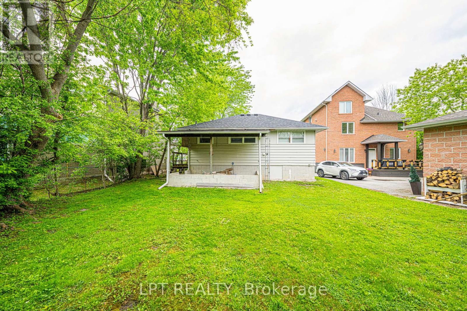 17 Lake Drive E, Georgina, Ontario  L4P 3E9 - Photo 12 - N13487358