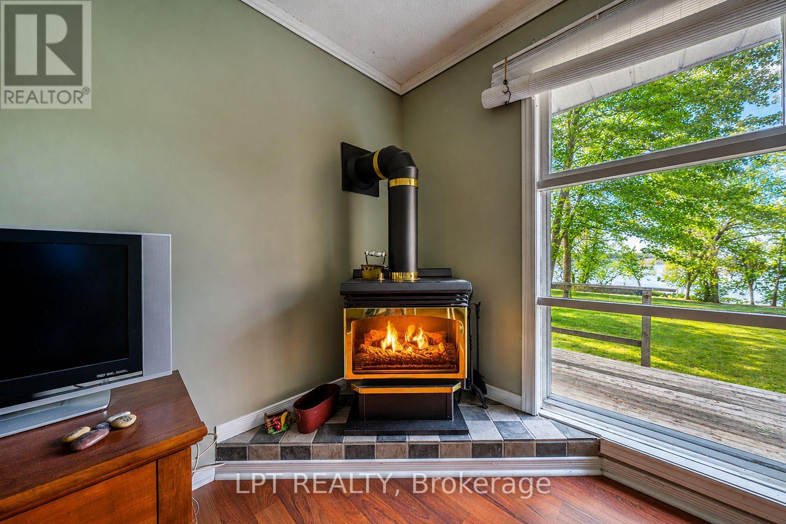 17 Lake Drive E, Georgina, Ontario  L4P 3E9 - Photo 20 - N13487358