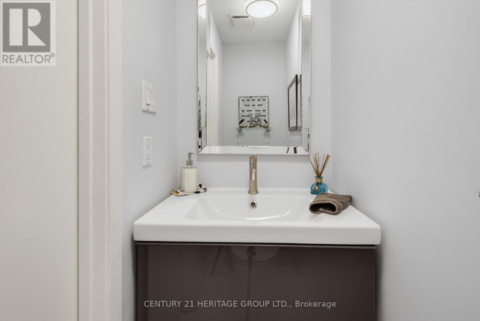 161 Hetherington Crescent, Vaughan, Ontario  L4J 2N1 - Photo 11 - N13487442