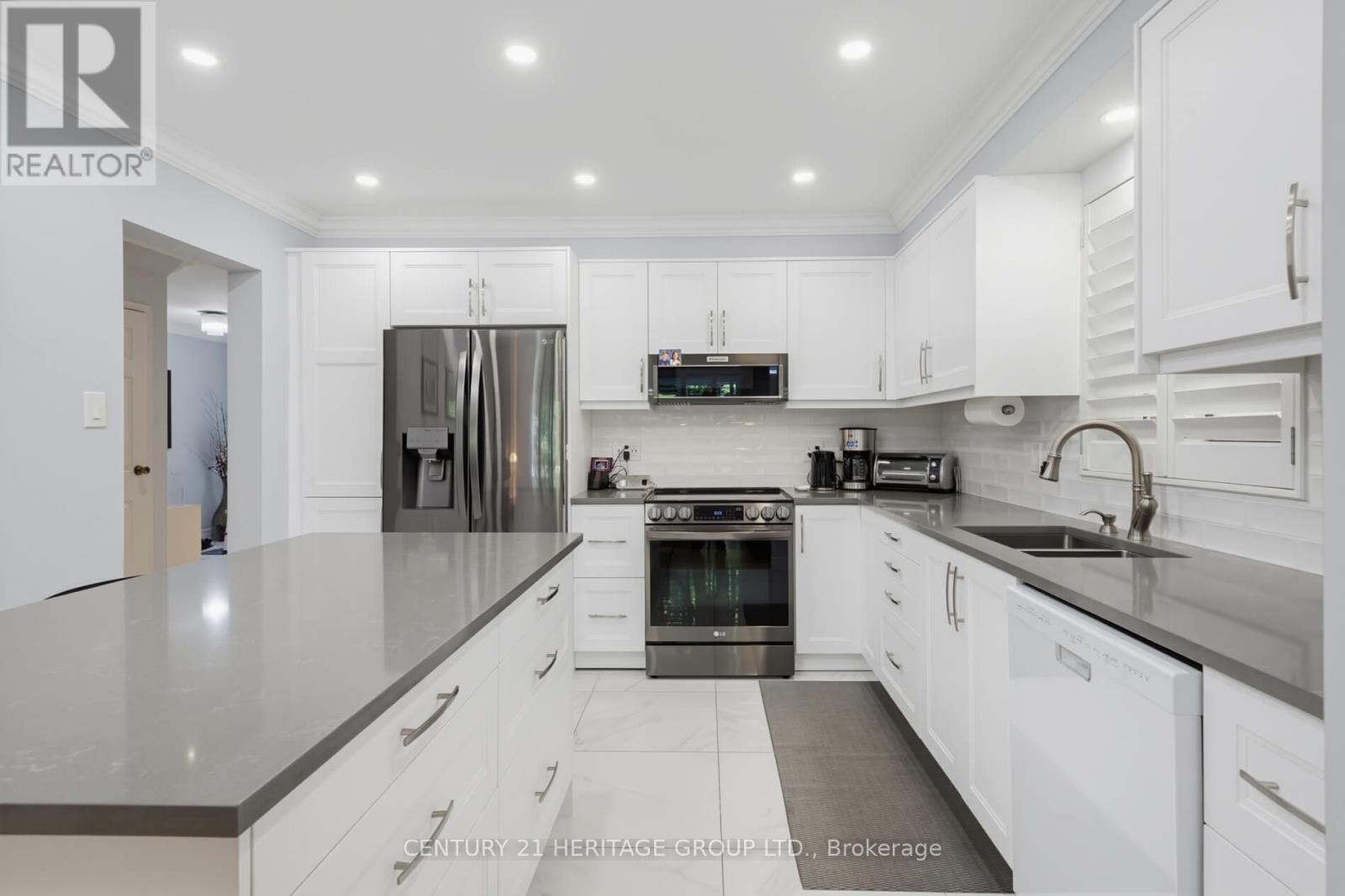 161 Hetherington Crescent, Vaughan, Ontario  L4J 2N1 - Photo 9 - N13487442