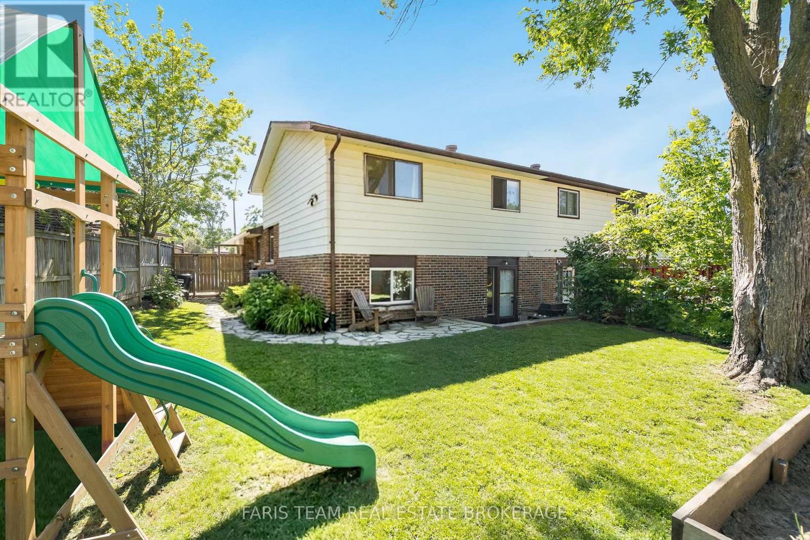 21 Maplehurst Crescent, Barrie, Ontario  L4M 4X1 - Photo 36 - S13487454