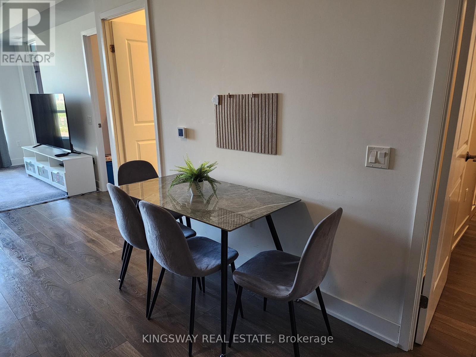 1207w - 202 Burnhamthorpe Road E, Mississauga, Ontario  L5A 0B2 - Photo 9 - W13487236
