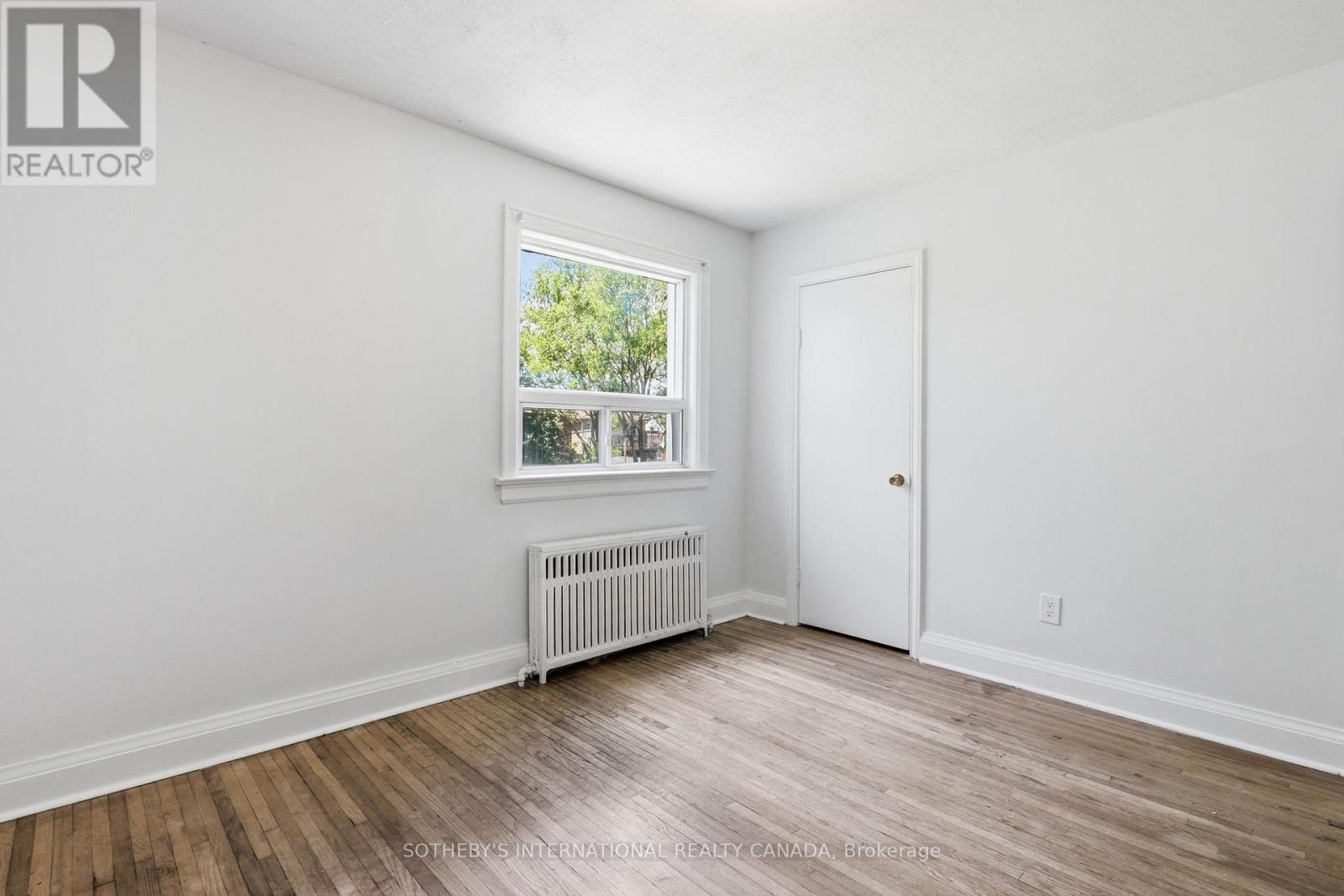 Upper - 676 Beresford Avenue, Toronto, Ontario  M6S 3C5 - Photo 14 - W13487274