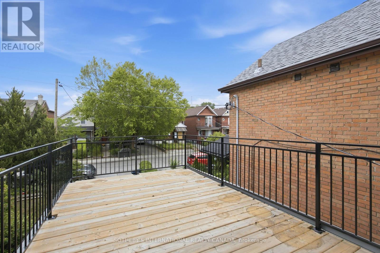 Upper - 676 Beresford Avenue, Toronto, Ontario  M6S 3C5 - Photo 17 - W13487274
