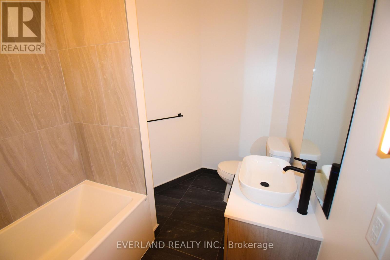 1105 - 1185 Dupont Street, Toronto, Ontario  M6H 0G5 - Photo 10 - W13487276