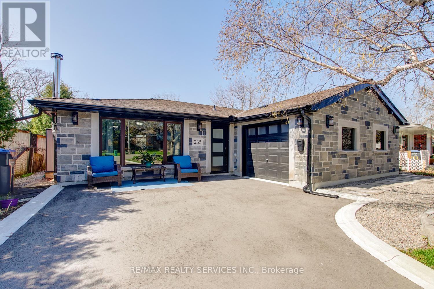 265 Bartley Bull Parkway, Brampton, Ontario  L6W 2L2 - Photo 2 - W13487306