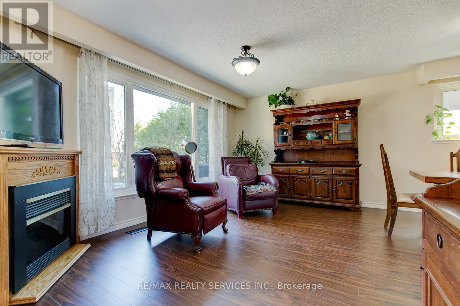 265 Bartley Bull Parkway, Brampton, Ontario  L6W 2L2 - Photo 5 - W13487306