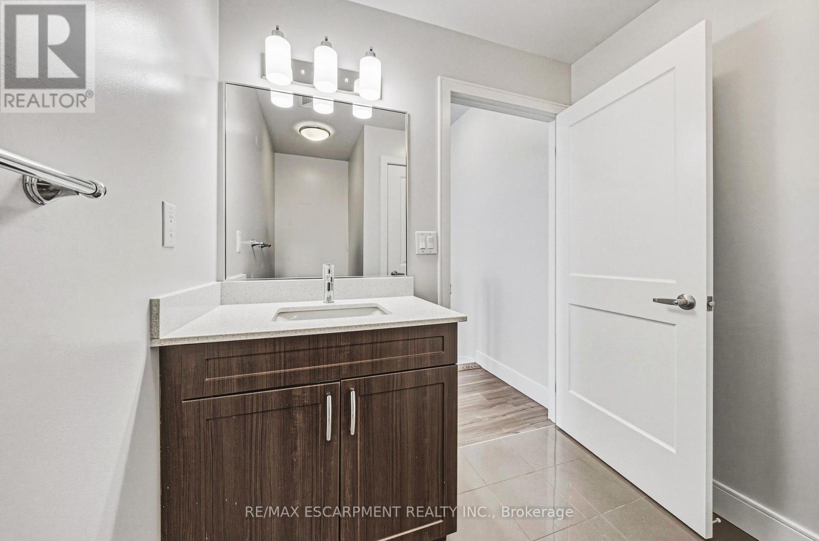 214 - 2061 Prospect Street, Burlington, Ontario  L7R 1Z2 - Photo 6 - W13487428