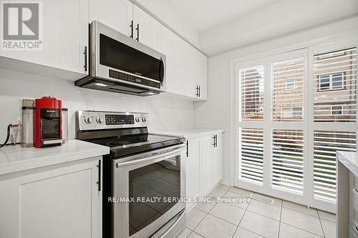 25 Bannister Crescent, Brampton, Ontario  L7A 4H2 - Photo 12 - W13487462