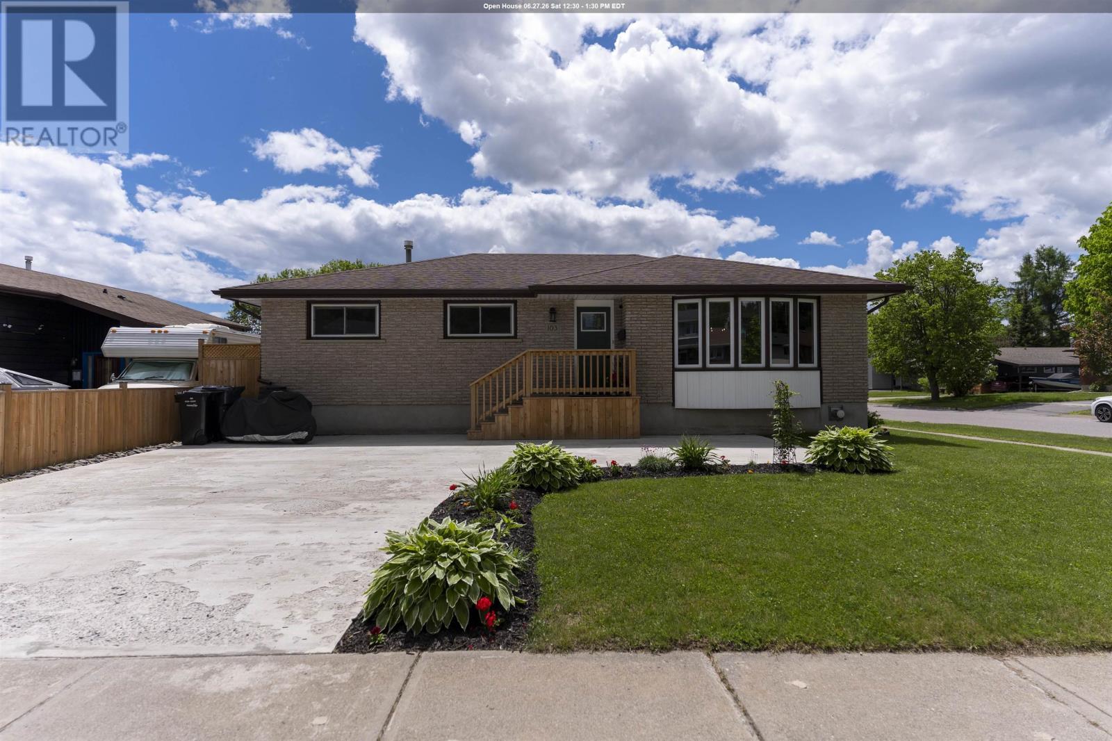 103 Welland ST, Thunder Bay, Ontario