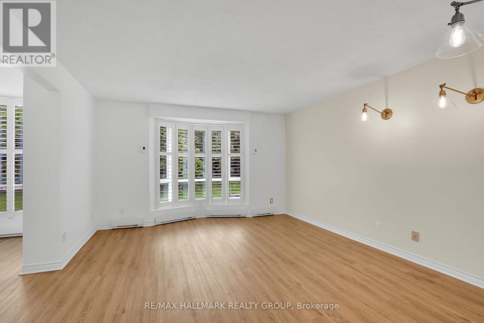 511 - 330 Centrum Boulevard, Ottawa, Ontario  K1E 3W2 - Photo 3 - X13487382