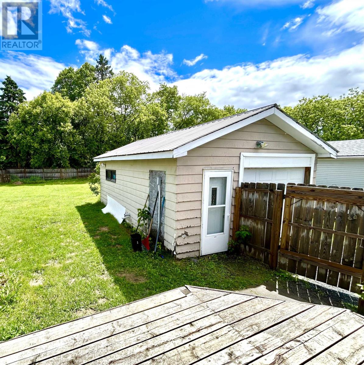 1018 Cornwall Avenue North, Fort Frances, Ontario  P9A 3H1 - Photo 13 - TB2601690