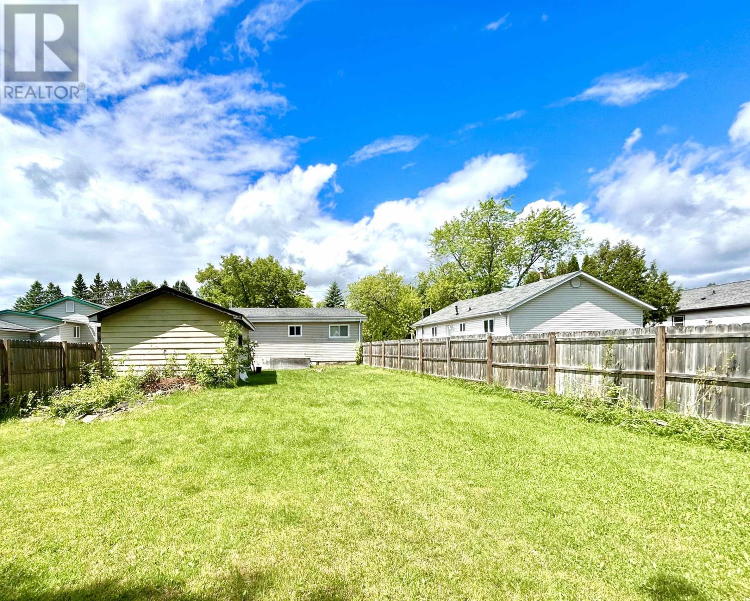 1018 Cornwall Avenue North, Fort Frances, Ontario  P9A 3H1 - Photo 2 - TB2601690