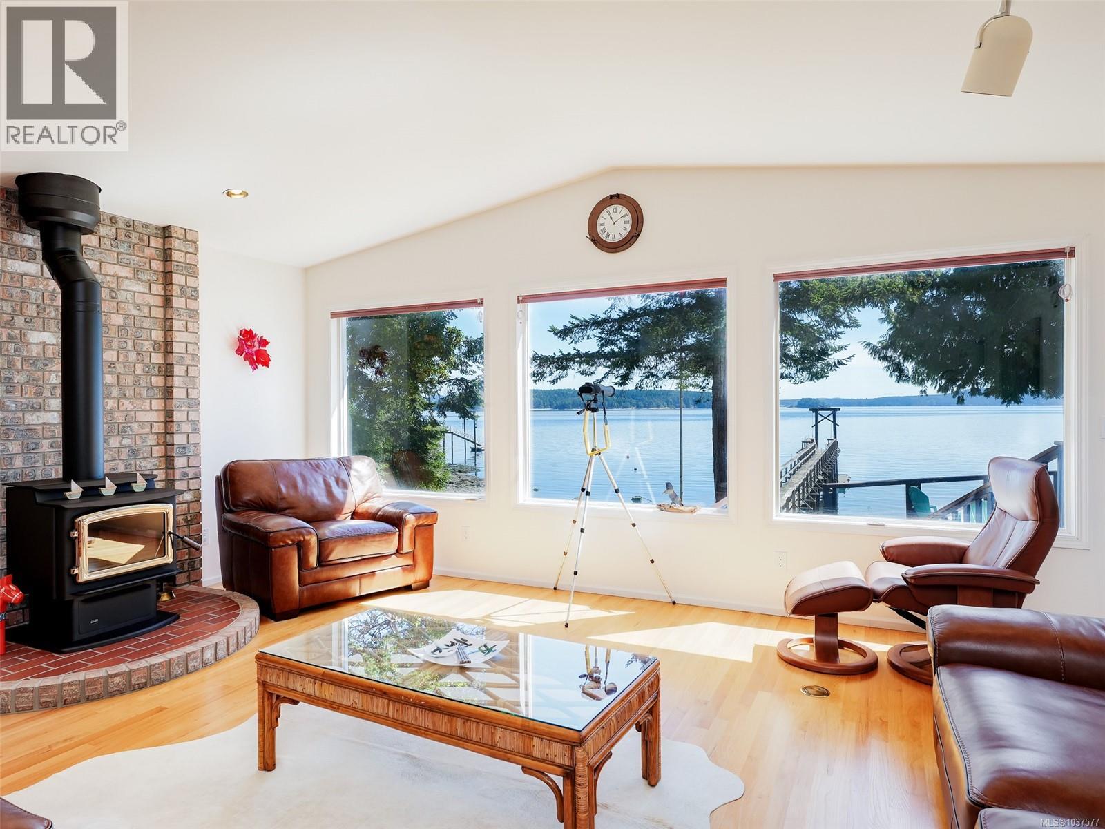 85 McKenzie Cres, Piers Island, British Columbia