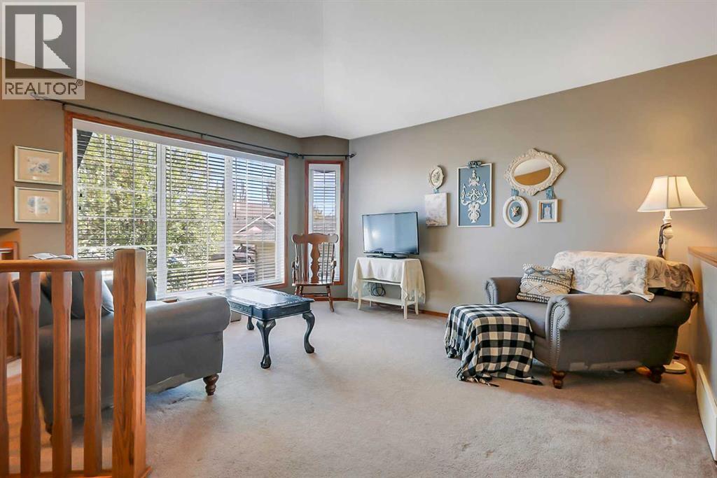 71 Lang Close, Red Deer, Alberta  T4R 2A3 - Photo 6 - A2314138