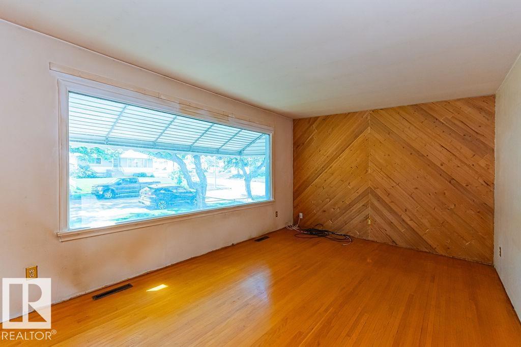 13031 63 St NW, Edmonton, Alberta  T5A 0W5 - Photo 11 - E4495543