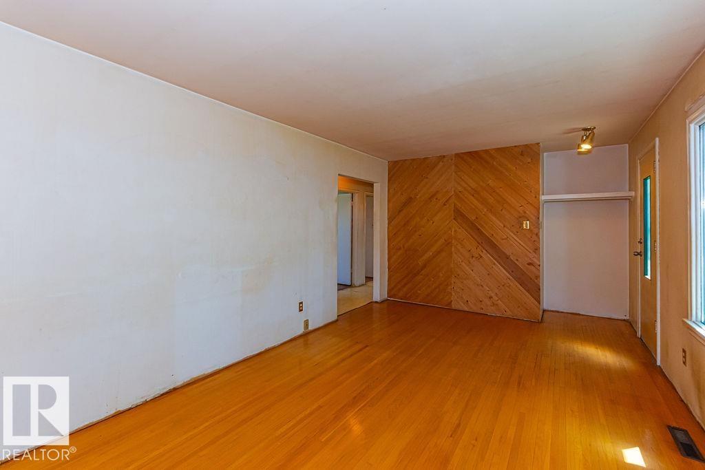 13031 63 St NW, Edmonton, Alberta  T5A 0W5 - Photo 13 - E4495543