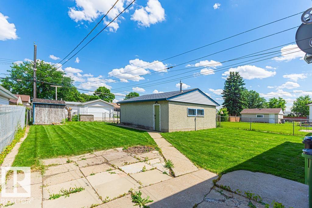 13031 63 St NW, Edmonton, Alberta  T5A 0W5 - Photo 4 - E4495543