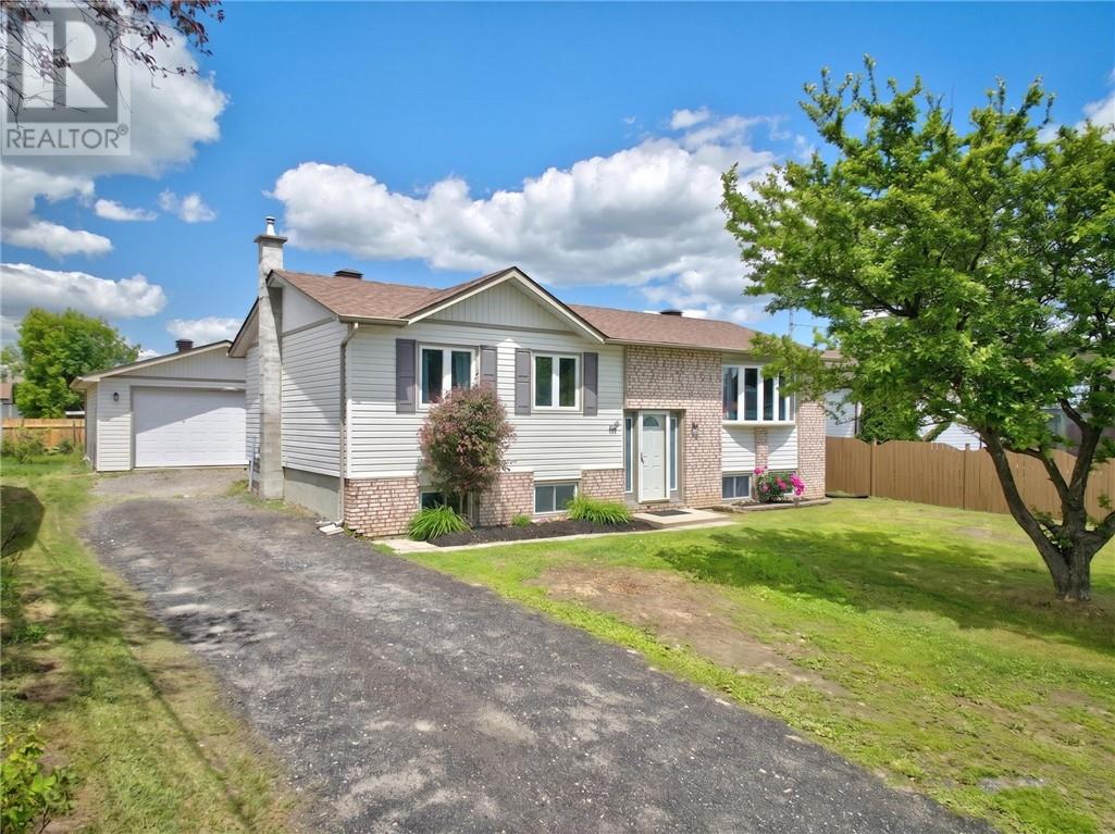 8 Sycamore Street, Chelmsford, Ontario  P0M 1L0 - Photo 1 - 2128801