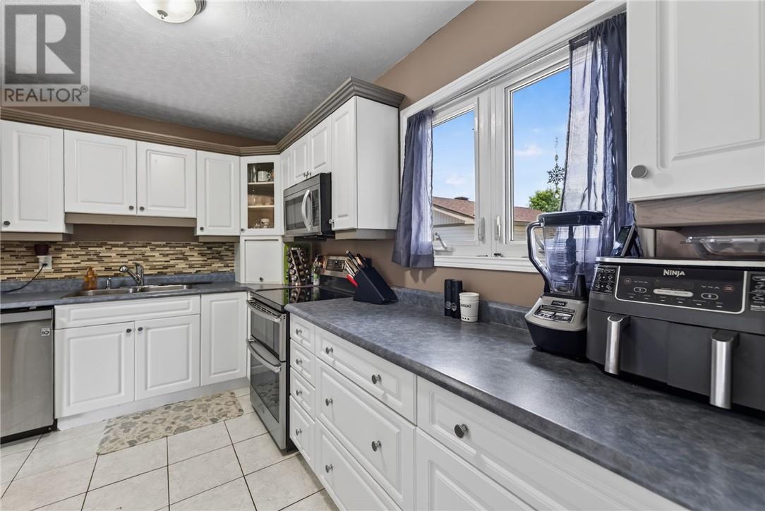 8 Sycamore Street, Chelmsford, Ontario  P0M 1L0 - Photo 10 - 2128801