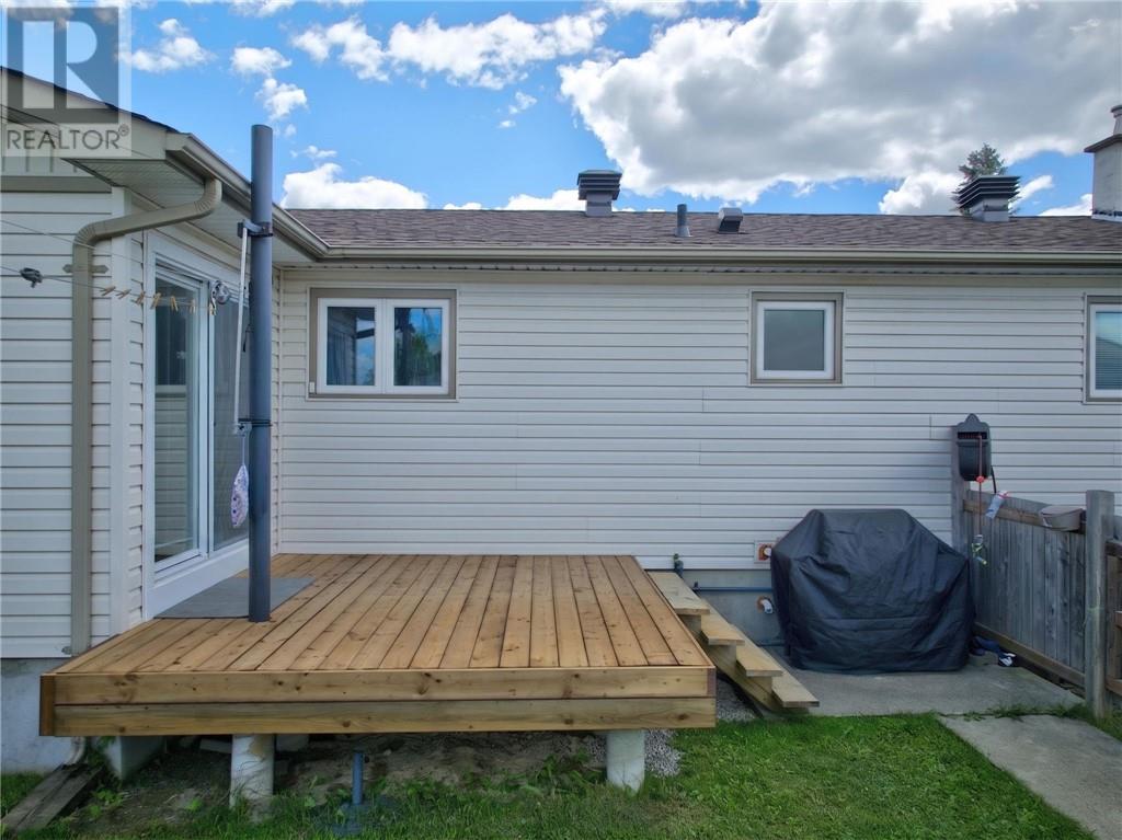 8 Sycamore Street, Chelmsford, Ontario  P0M 1L0 - Photo 31 - 2128801
