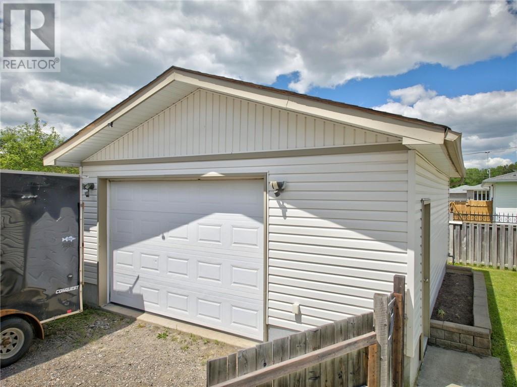 8 Sycamore Street, Chelmsford, Ontario  P0M 1L0 - Photo 33 - 2128801