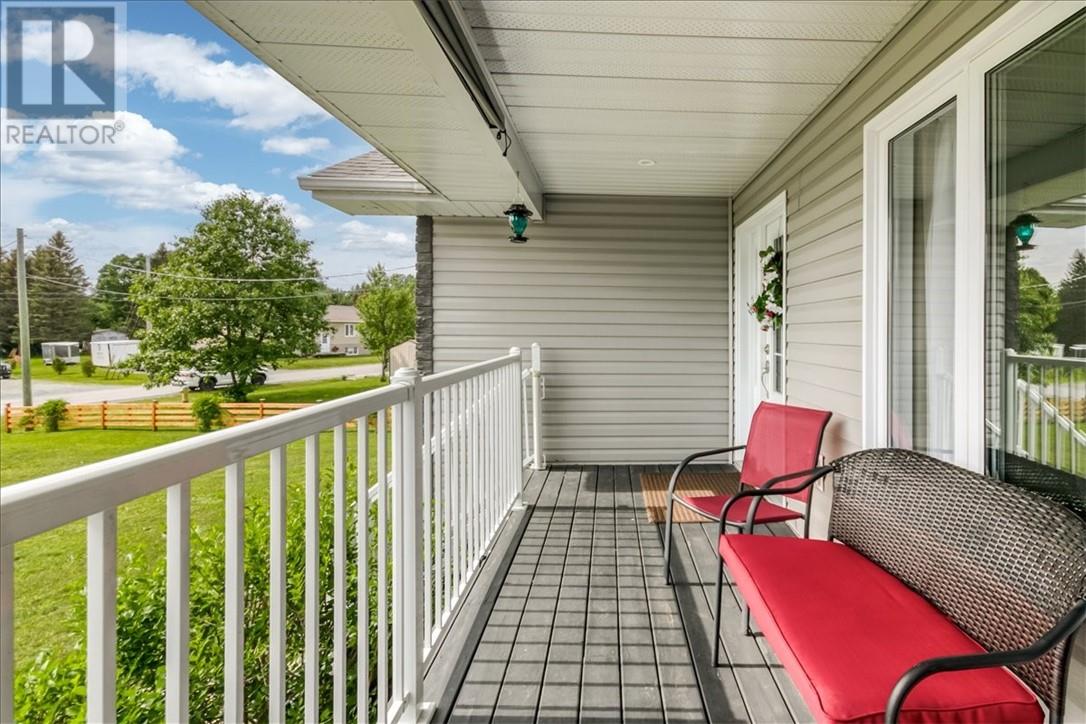 12 Rita Street, Markstay, Ontario  P0M 2G0 - Photo 4 - 2128783