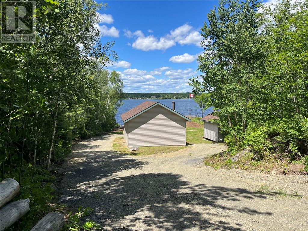 1460 Fire Route M Road, Azilda, Ontario  P0M 1L0 - Photo 13 - 2128780