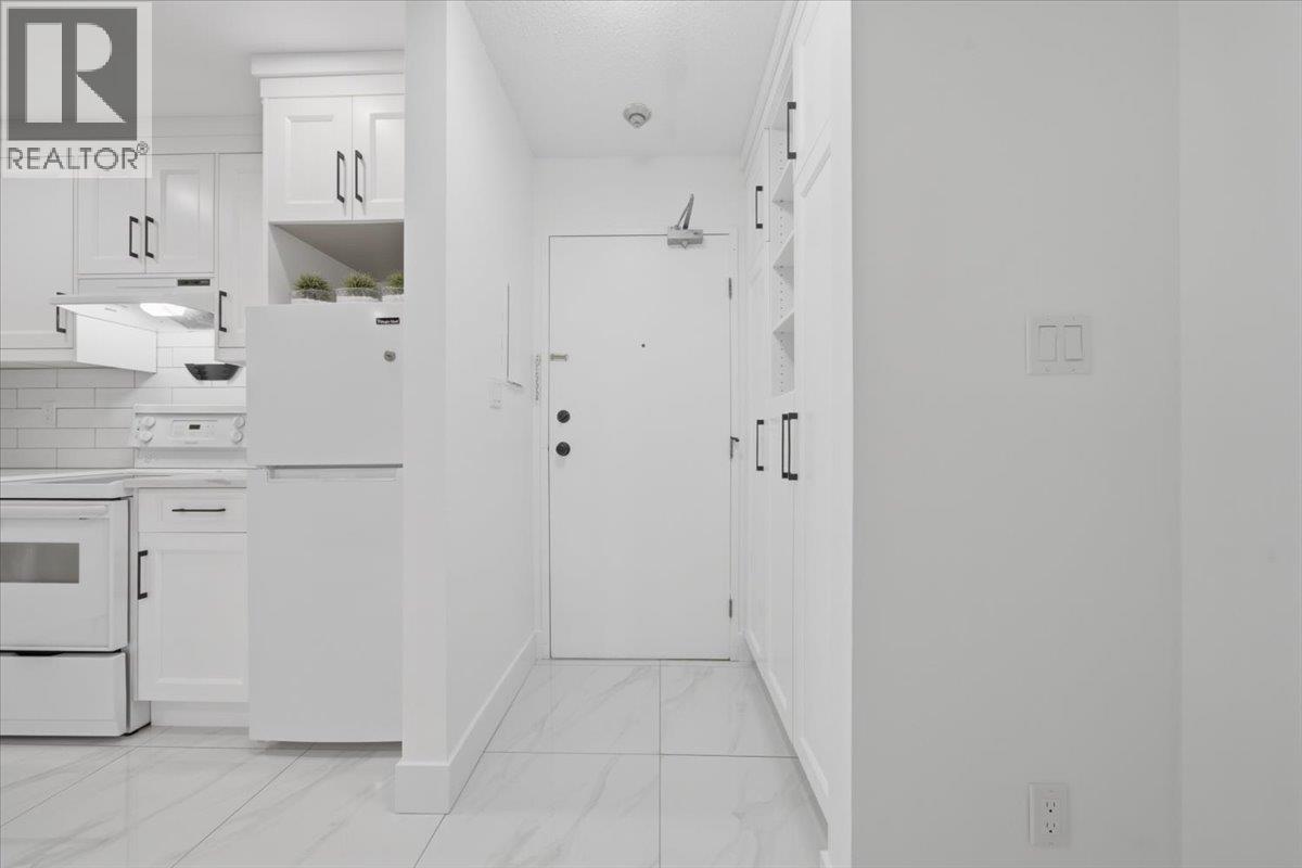 202 1209 Howie Avenue, Coquitlam, British Columbia  V3J 1T9 - Photo 5 - R3139851