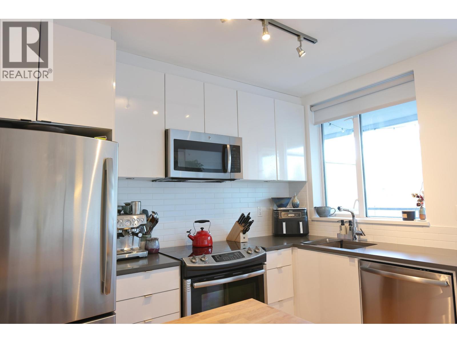 3XX 289 E 6TH AVENUE, vancouver, British Columbia