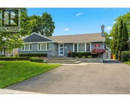 2113 COURTLAND Drive, Burlington, Ontario