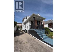 15 MILFOIL Crescent Unit# B, Kitchener, Ontario