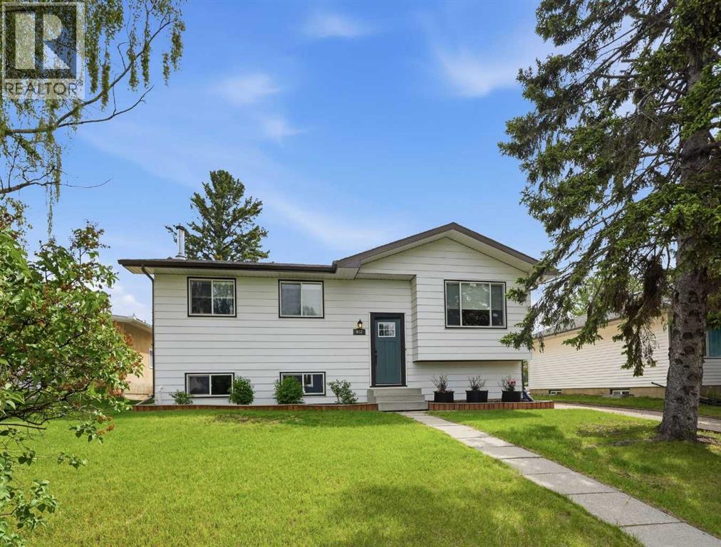 652 12 Avenue, carstairs, Alberta