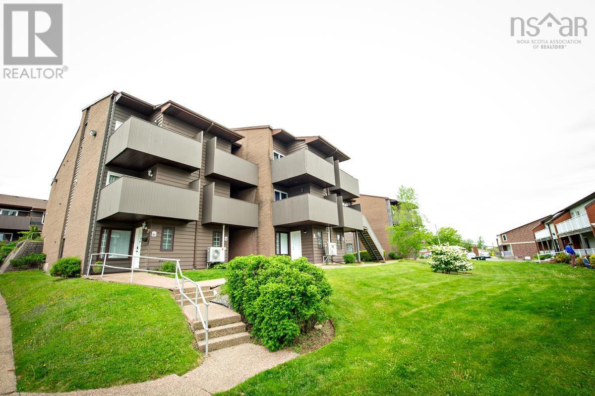 19 4 Rose Way, Dartmouth, Nova Scotia  B2Y 4L9 - Photo 1 - 202615573