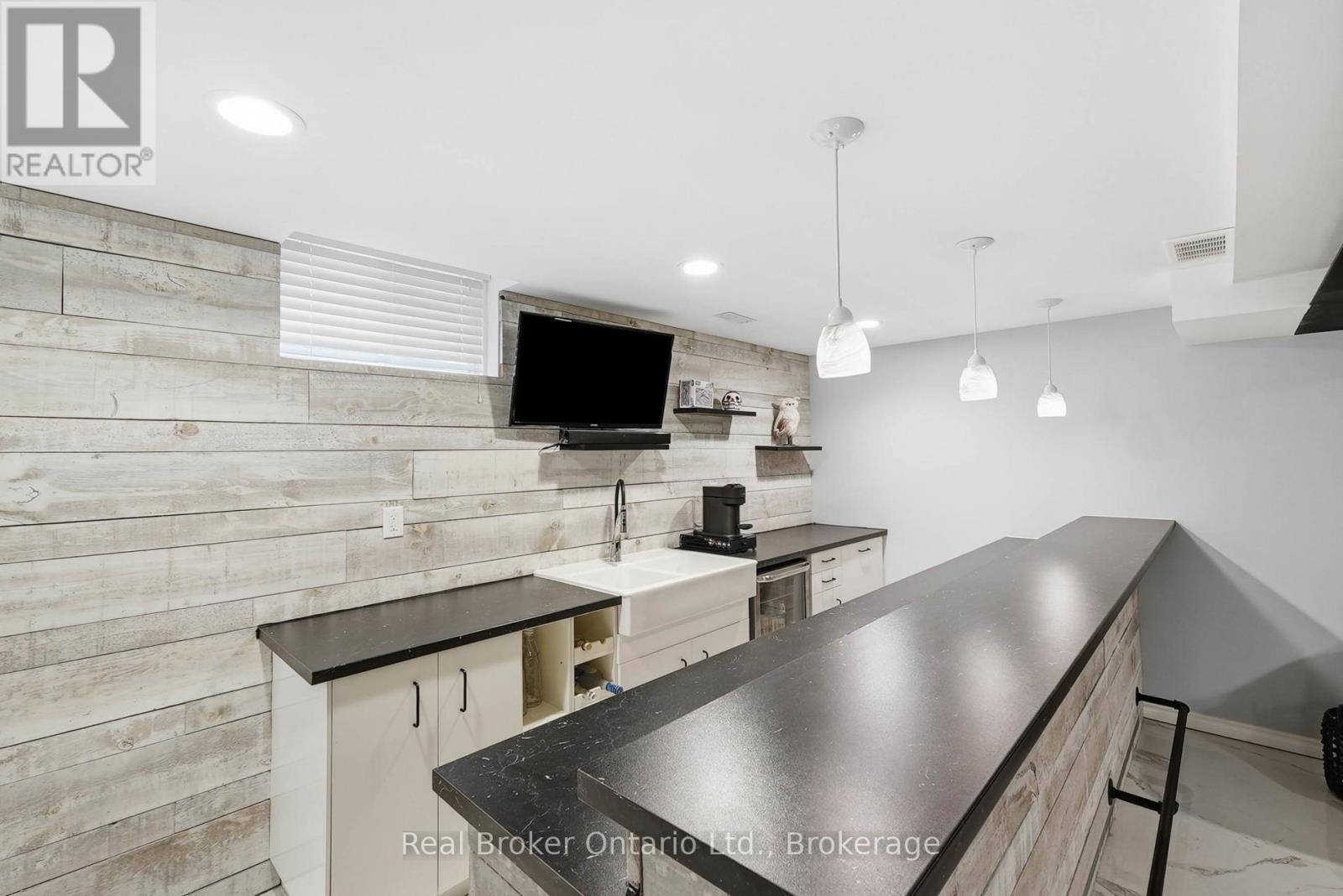 1381 Old Zeller Drive, Kitchener, Ontario  N2A 0C6 - Photo 29 - X13478898