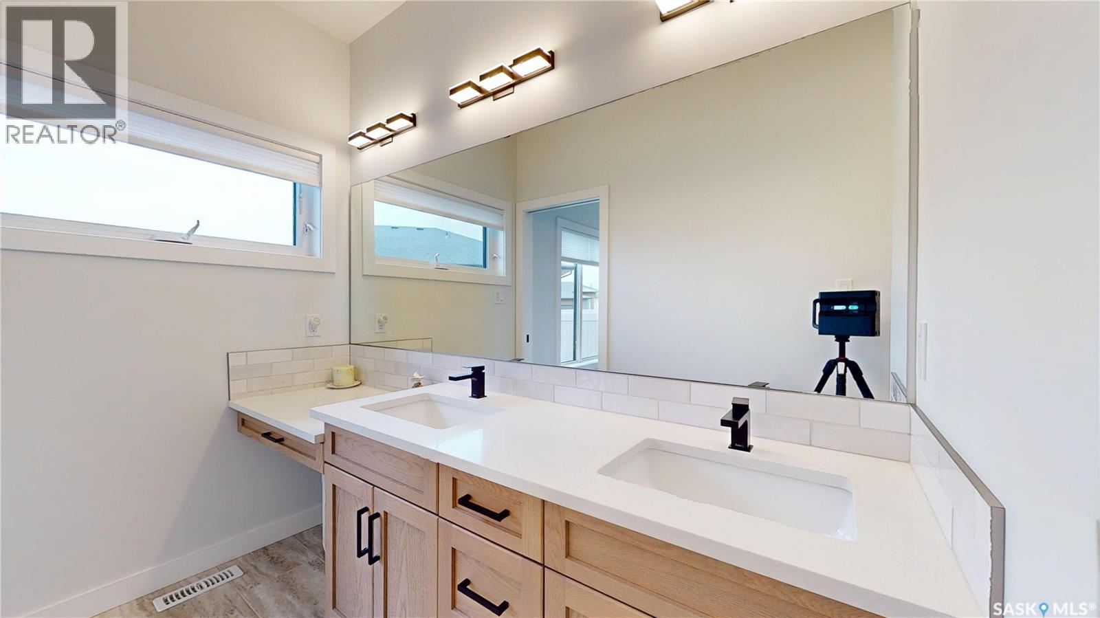 136 3121 Green Bank Road, Regina, Saskatchewan  S4V 3X5 - Photo 21 - SK040369