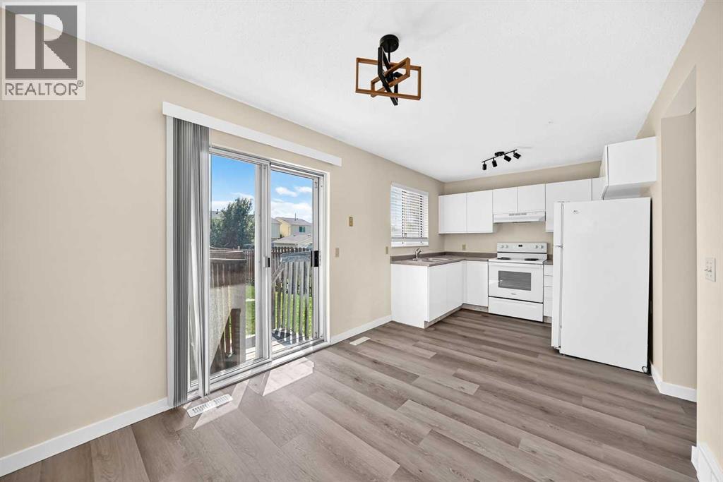 35 Martindale Court Ne, Calgary, Alberta  T3J 2V8 - Photo 8 - A2324169