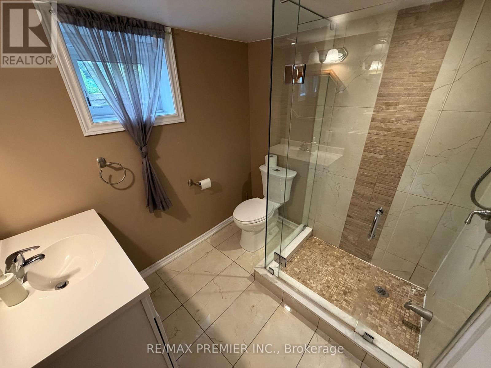 Bsmt - 404 Rustic Road, Toronto, Ontario  M6L 1W7 - Photo 8 - W13251508