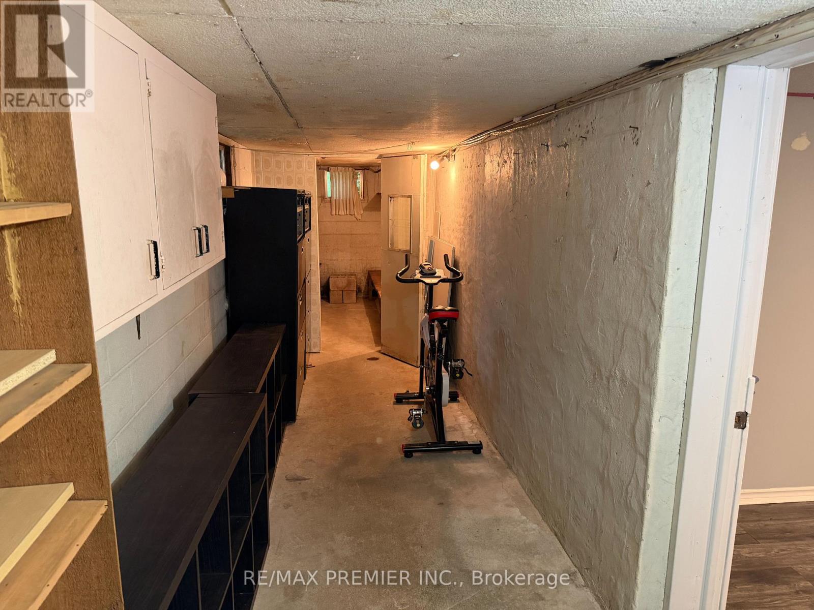 Bsmt - 404 Rustic Road, Toronto, Ontario  M6L 1W7 - Photo 10 - W13251508