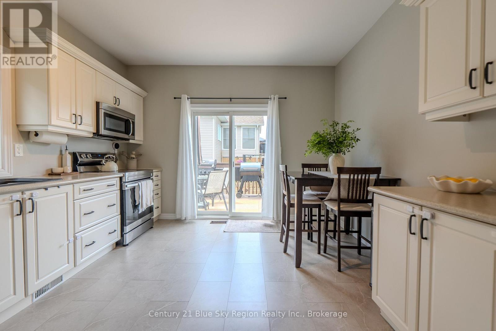 2438 Connaught Avenue, North Bay, Ontario  P1B 0C4 - Photo 14 - X13487532