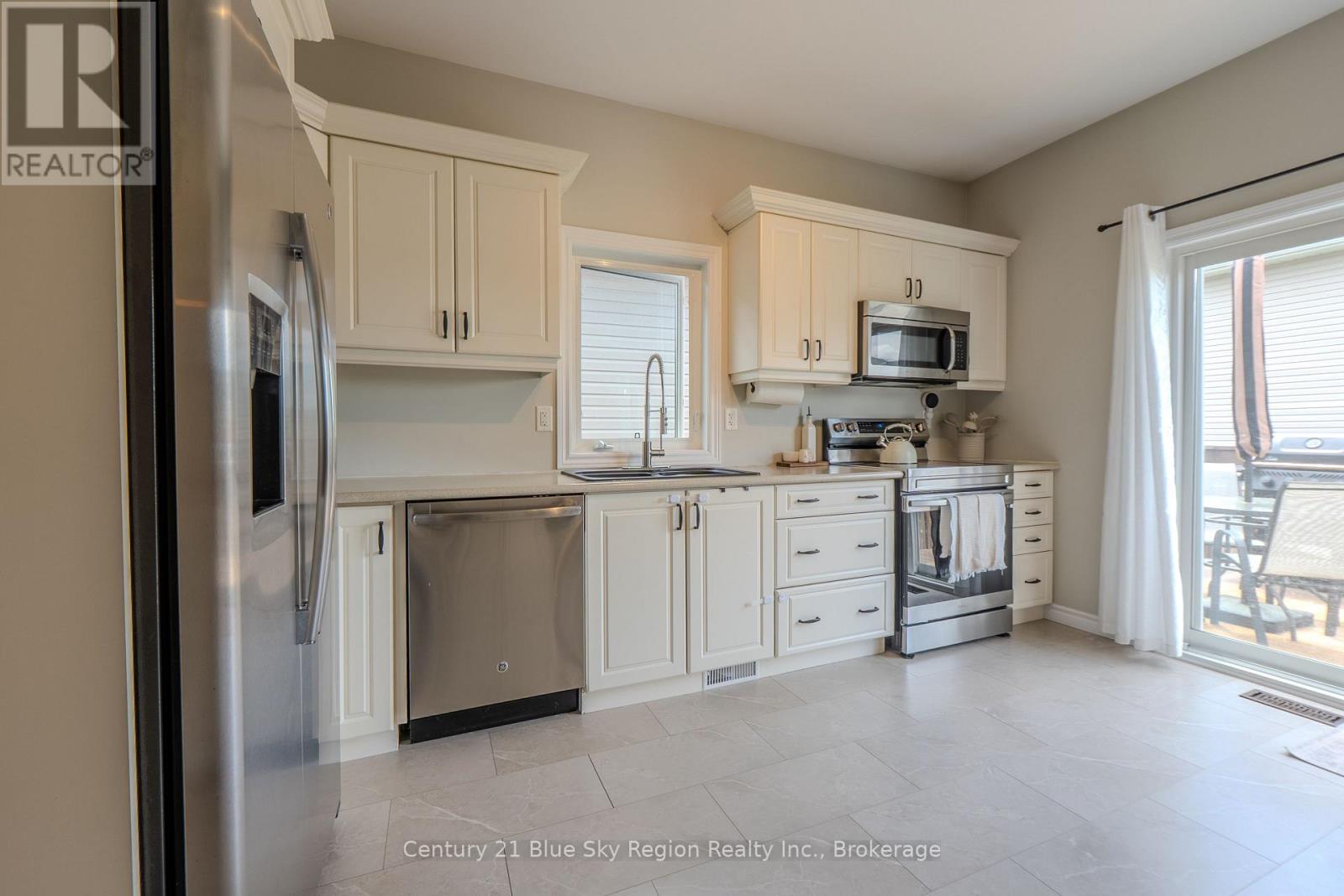 2438 Connaught Avenue, North Bay, Ontario  P1B 0C4 - Photo 15 - X13487532