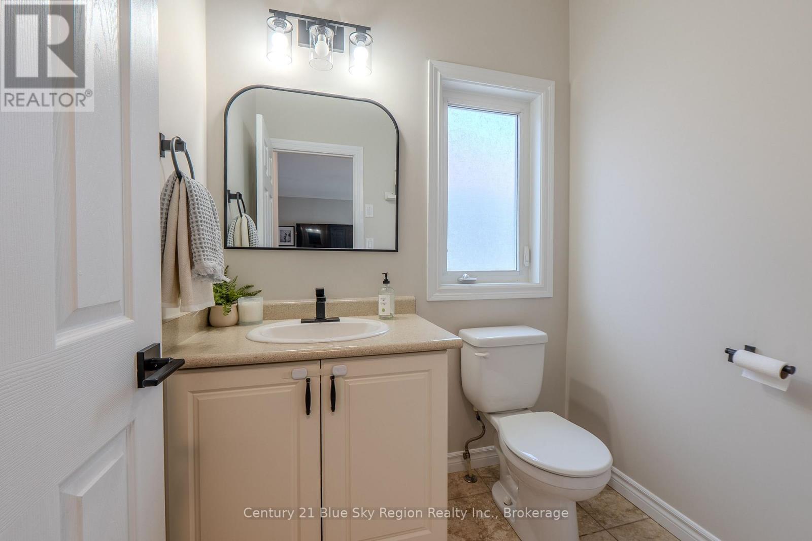 2438 Connaught Avenue, North Bay, Ontario  P1B 0C4 - Photo 9 - X13487532